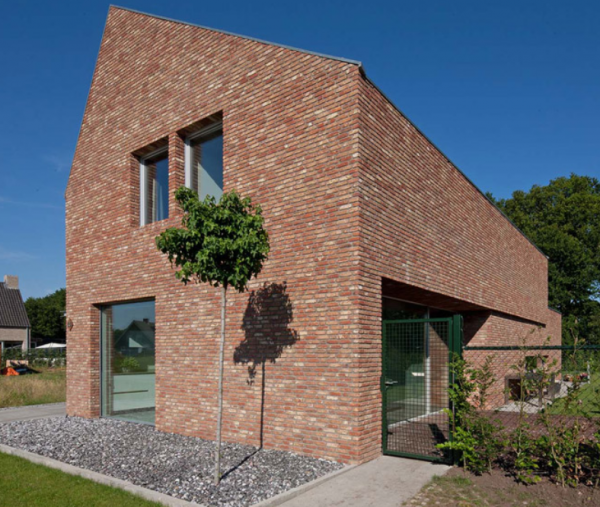 Batu Bata Merah Sebagai Material Utama